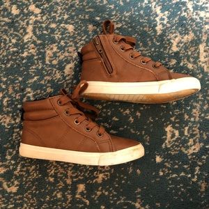 Cat and Jack High top Shoes